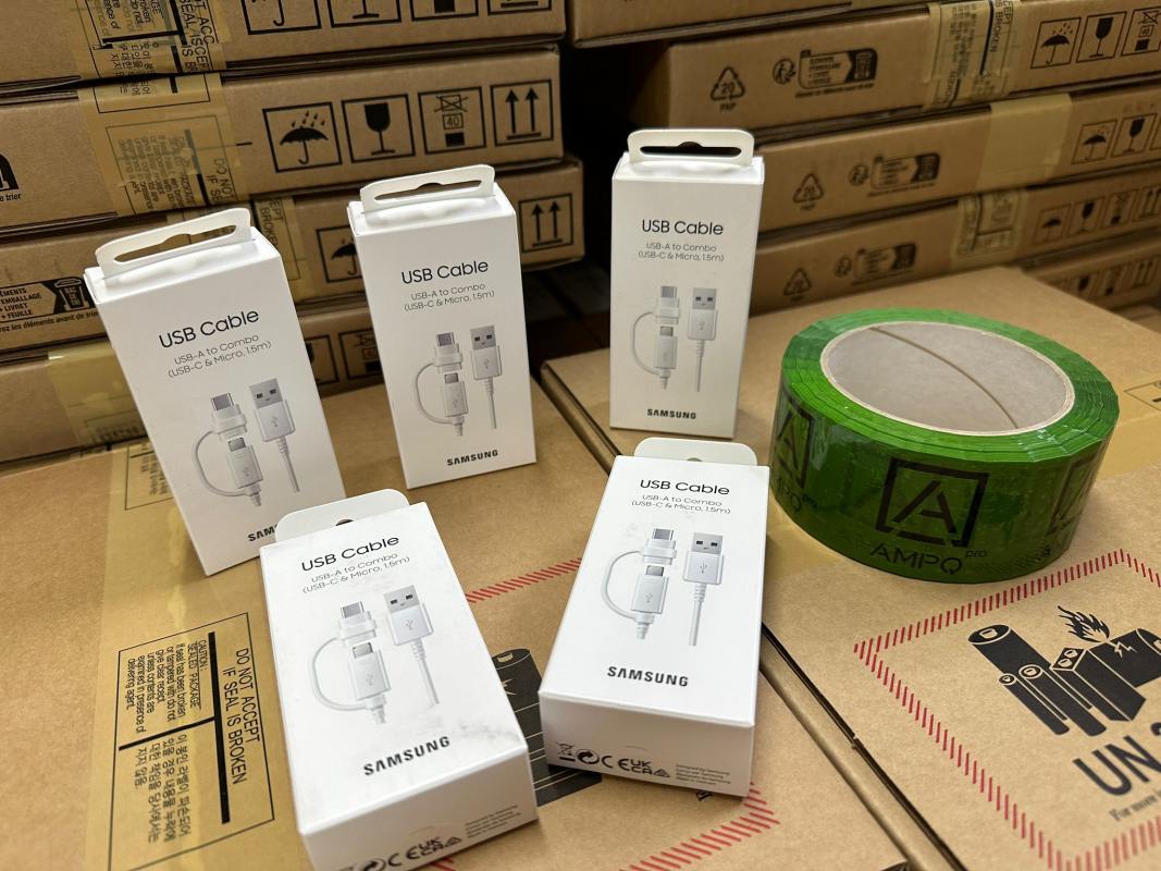 Kabel Samsung Combo USB - Micro USB + USB Typ-C EP-DG930DWEGWW 1.5 m, biały - obrazek 5